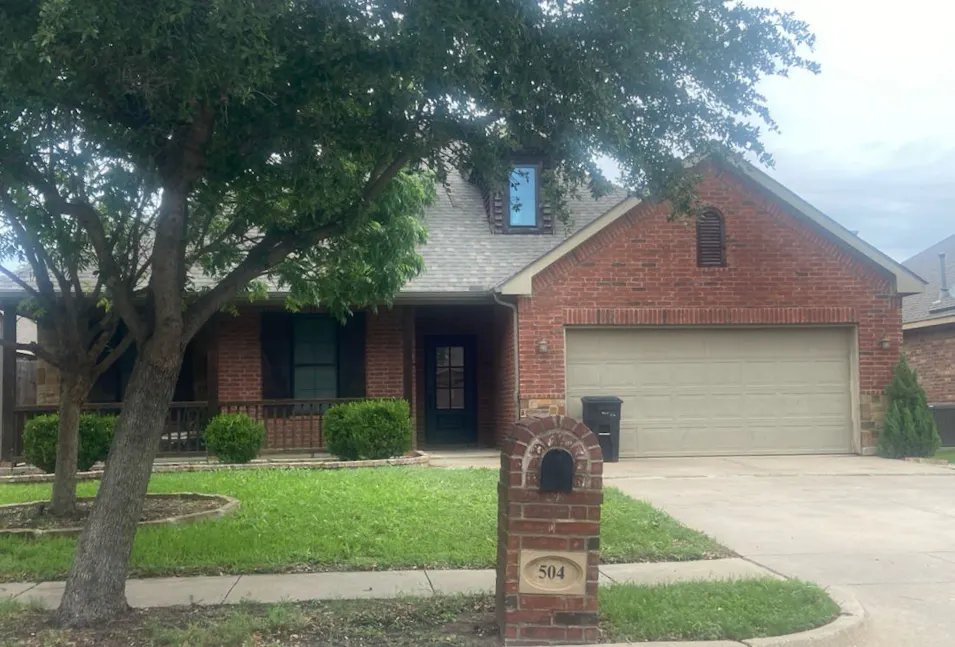 504 Castlebrook Court Saginaw, TX 76179, Tarrant County