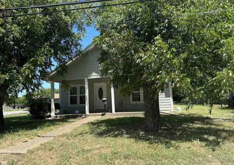 406 N Nash St Kaufman, TX 75142, Kaufman County