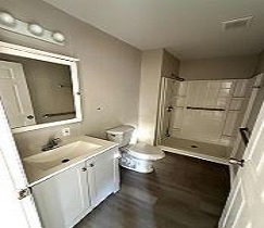1141 Lake Shore Blvd photo 10