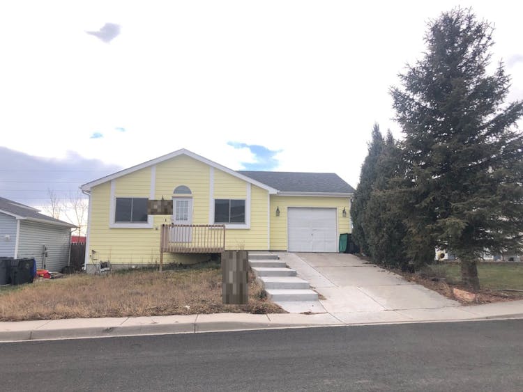 636 Sierra Madre St Cheyenne, WY 82007, Laramie County