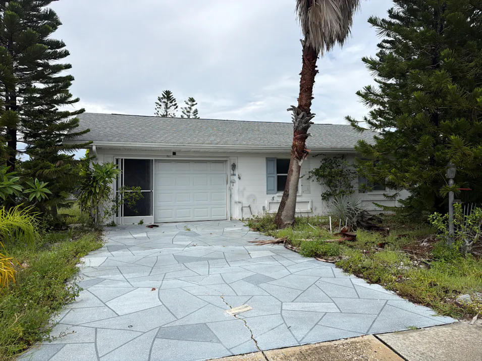 211 Rickenbacker Drive Sun City Center, FL 33573, Hillsborough County