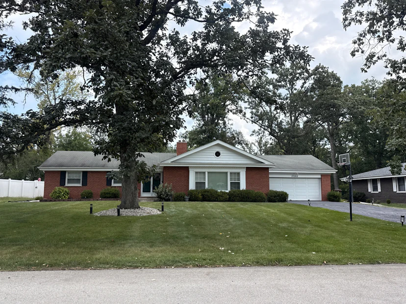 20869 Greenwood Dr.