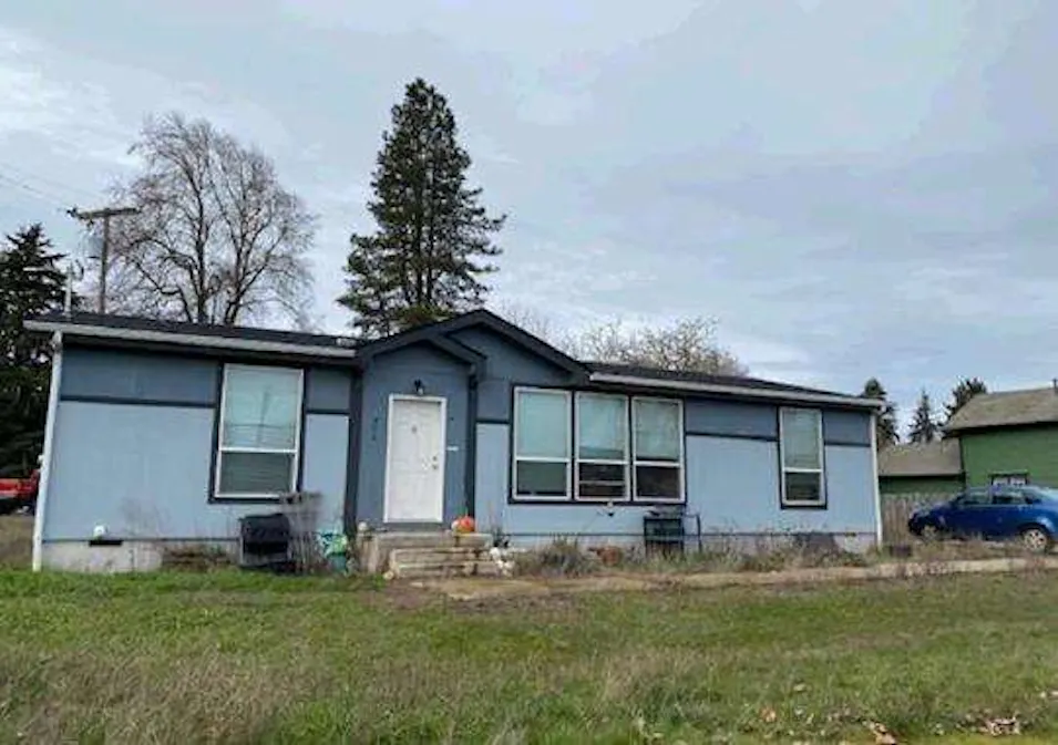 472 Hume St Brownsville, OR 97327, Linn County