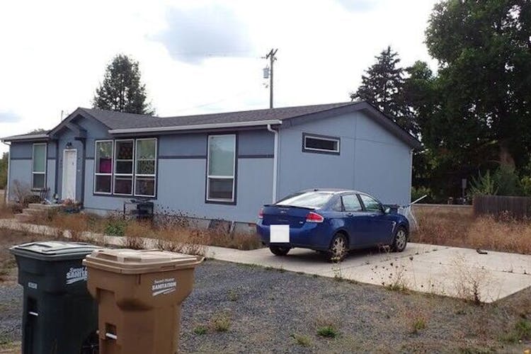 472 Hume St Brownsville, OR 97327, Linn County