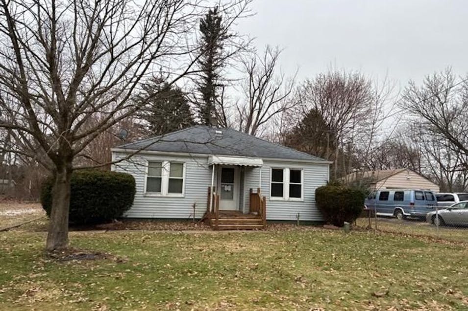 780 Westview Dr Akron, OH 44312, Summit County