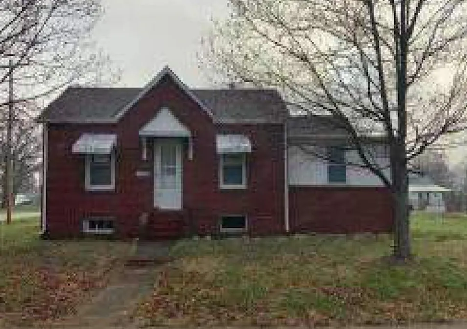 800 S Van Buren St Litchfield, IL 62056, Montgomery County