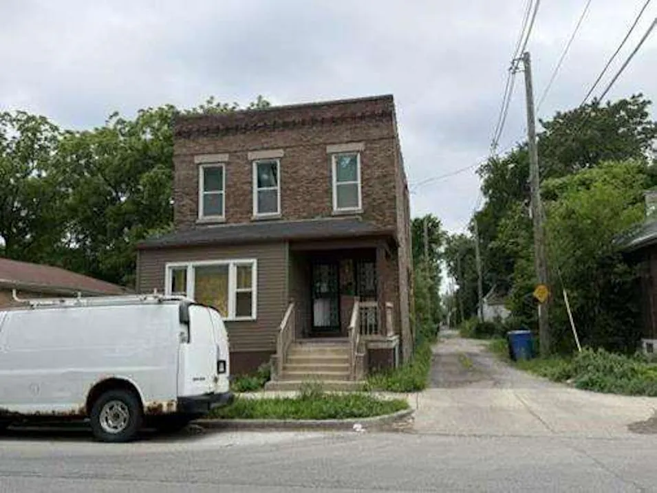 11748 S Wentworth Ave Chicago, IL 60628, Cook County