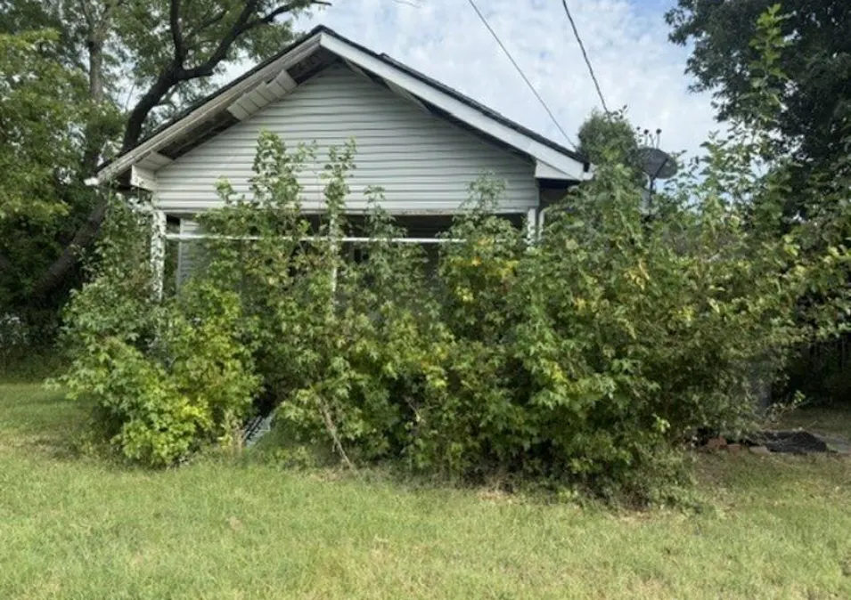 310 Blossom Street Carterville, IL 62918, Jackson County