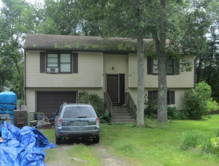 12 Petterson Circle Stafford Springs, CT 06076, Tolland County