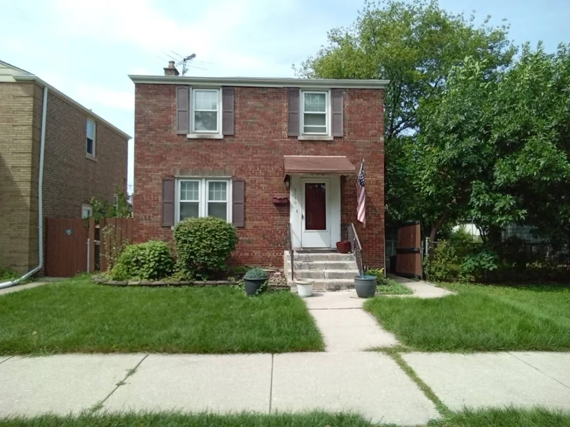 5140 S. Menard Ave.