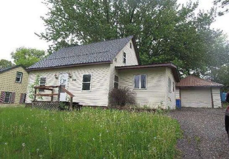 245 Larch Ave Owatonna, MN 55060, Steele County
