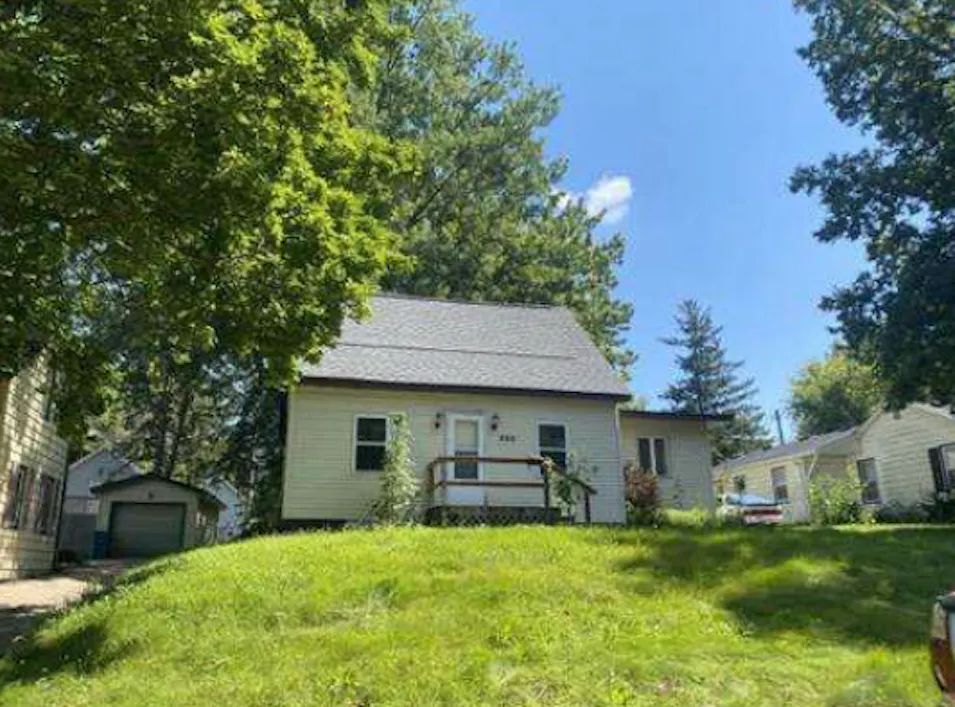 245 Larch Ave Owatonna, MN 55060, Steele County