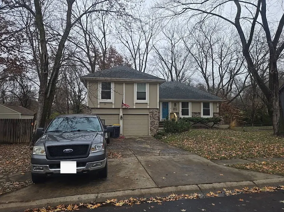 9031 Manning Ave Kansas City, MO 64138, Jackson County