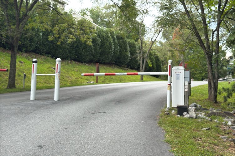 13 Laurel Place Drive Asheville, NC 28803, Buncombe County