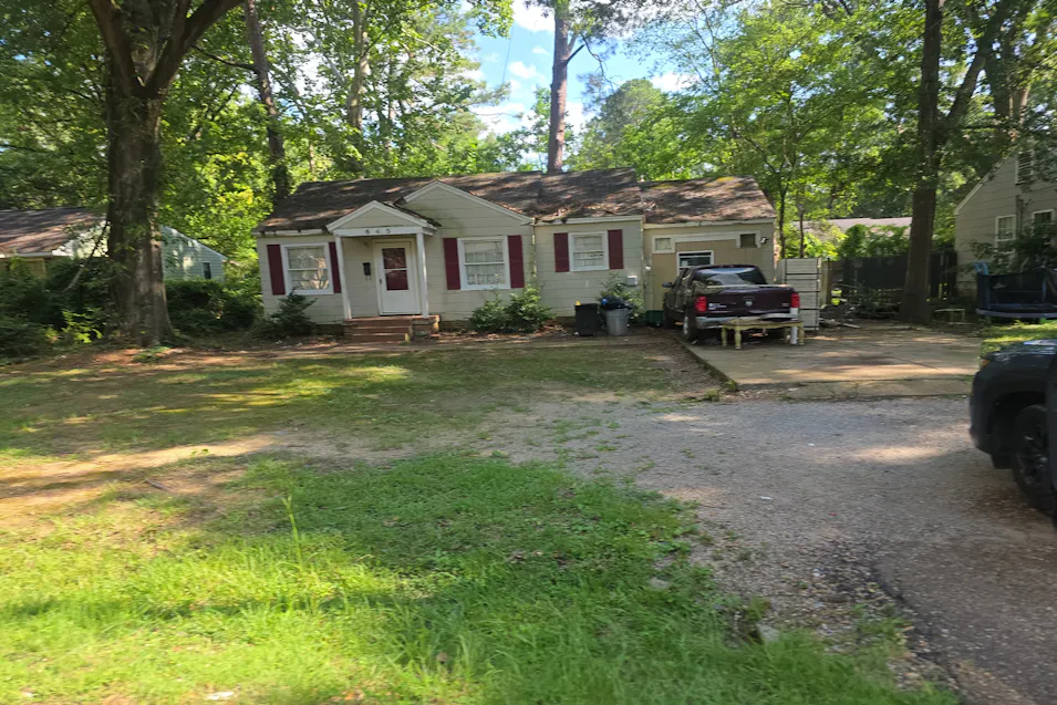 645 Avalon Road Jackson, MS 39206, Hinds County