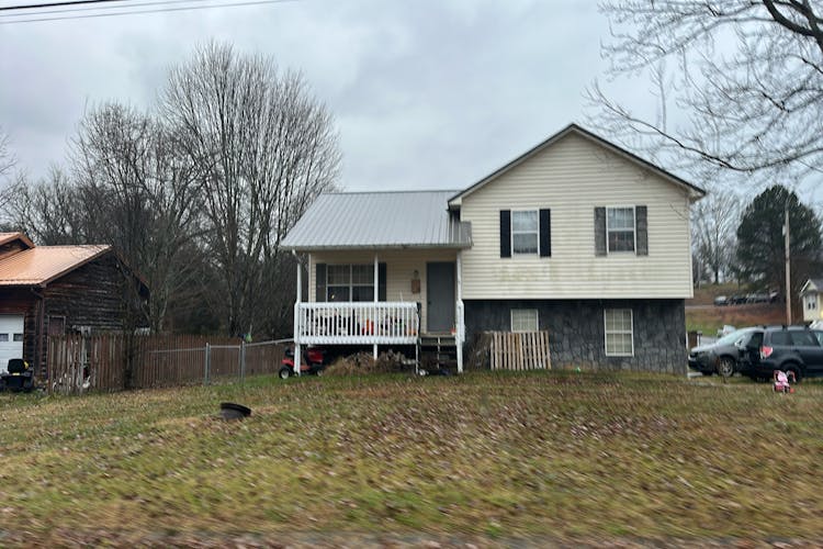 120 Springview Drive Gray, TN 37615, Washington County