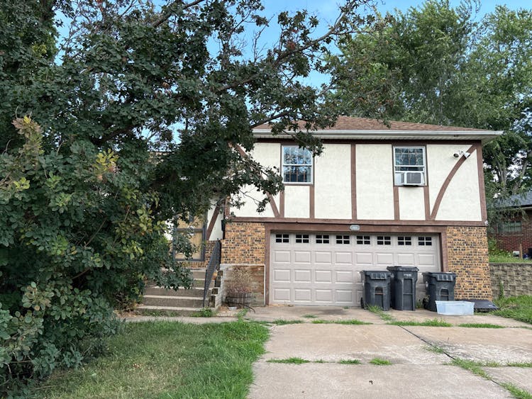 2115 Sunset Dr Pekin, IL 61554, Tazewell County