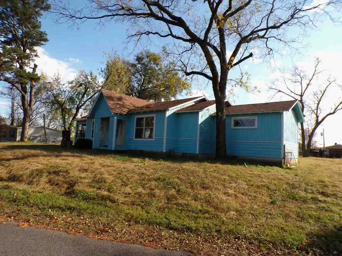 College St, Coal Hill, AR 72832