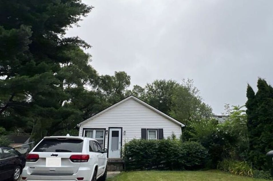 315 Tower Rd White Lake, MI 48386-3068, Oakland County