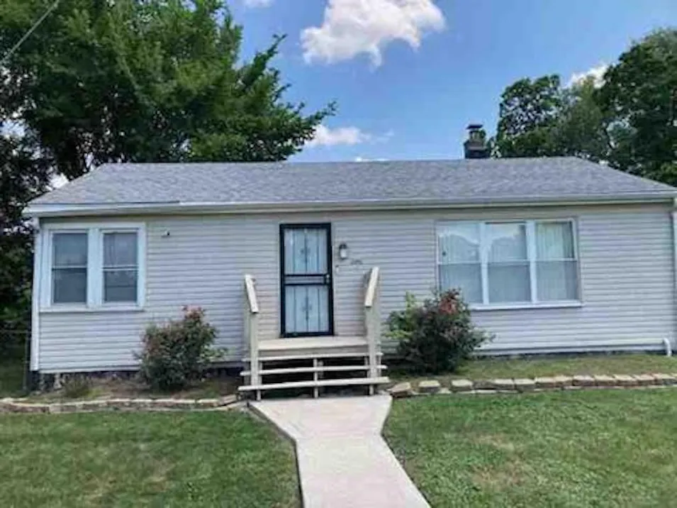 14701 E Riverside Dr South Holland, IL 60473, Cook County