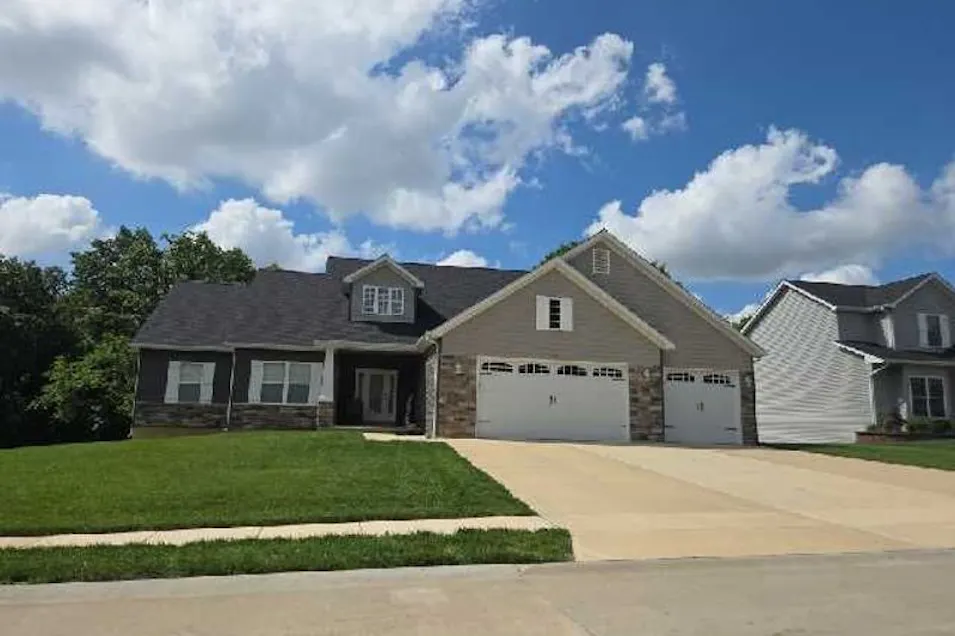 320 Orchid Ct Troy, MO 63379, Lincoln County