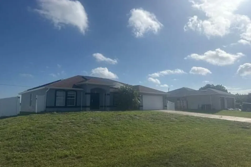 2759 NW 5th St Cape Coral, FL 33993, Lee County