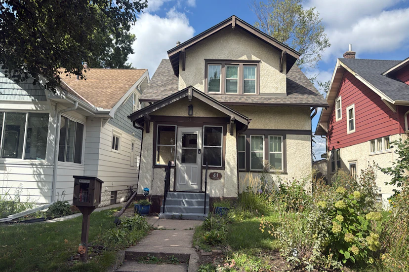 611 Pascal Street North
