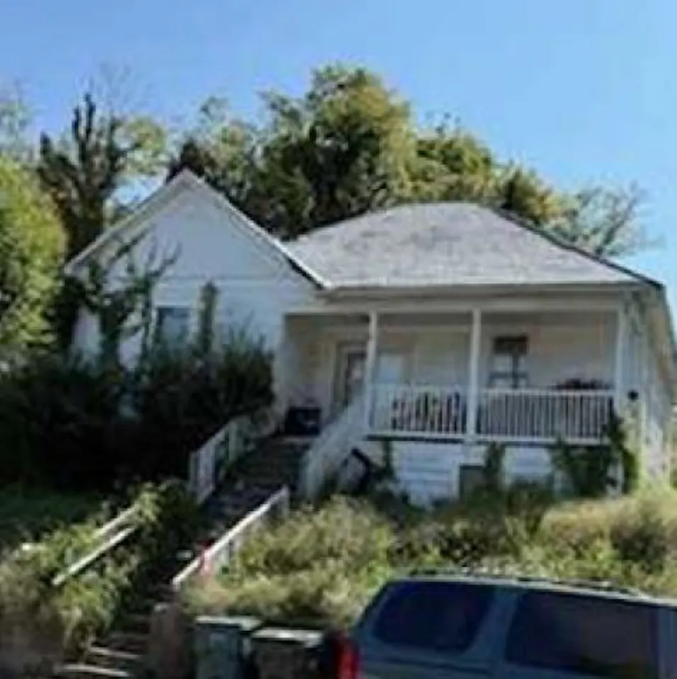 277 Norfolk Ave Bristol, VA 24201, Bristol City County