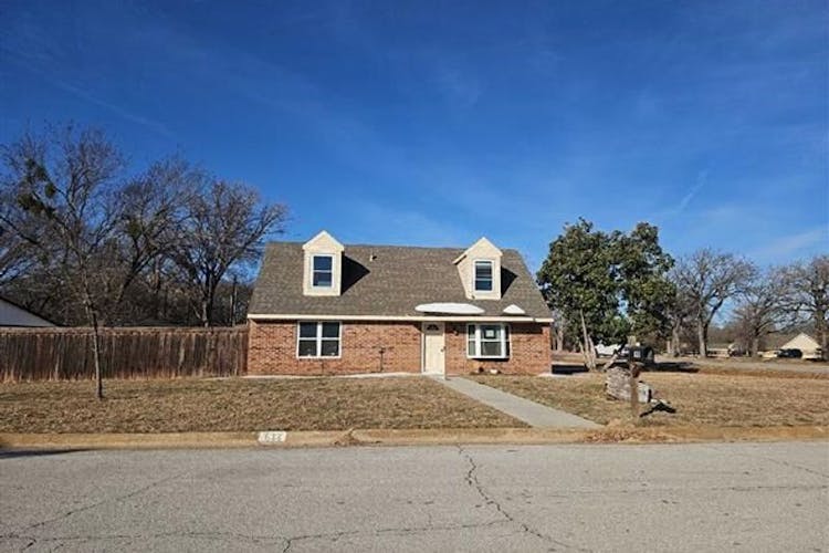 833 James Street Azle, TX 76020, Tarrant County