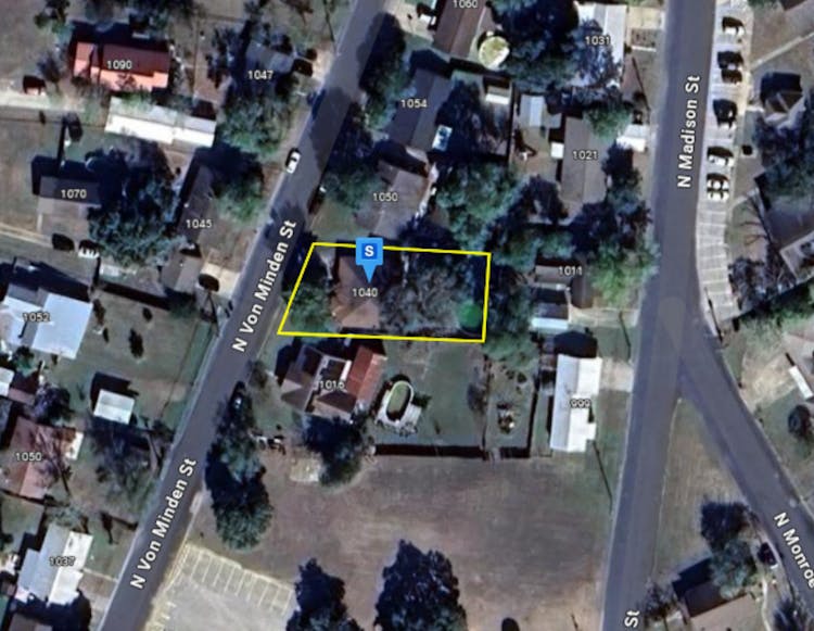 1040 N Von Minden St La Grange, TX 78945, Fayette County