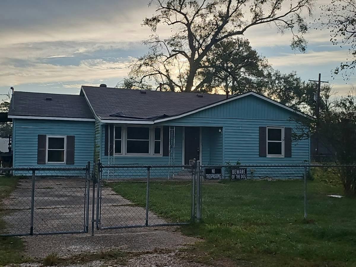 County Road 2434 , Hull, TX 77564