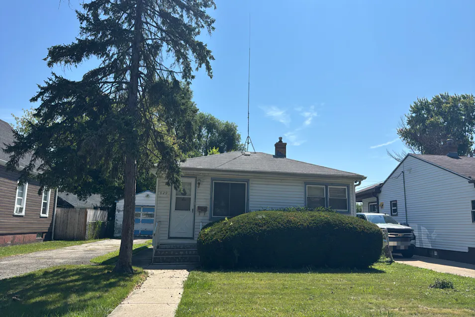 629 S. Fulton Ave. Waukegan, IL 60085, Lake County