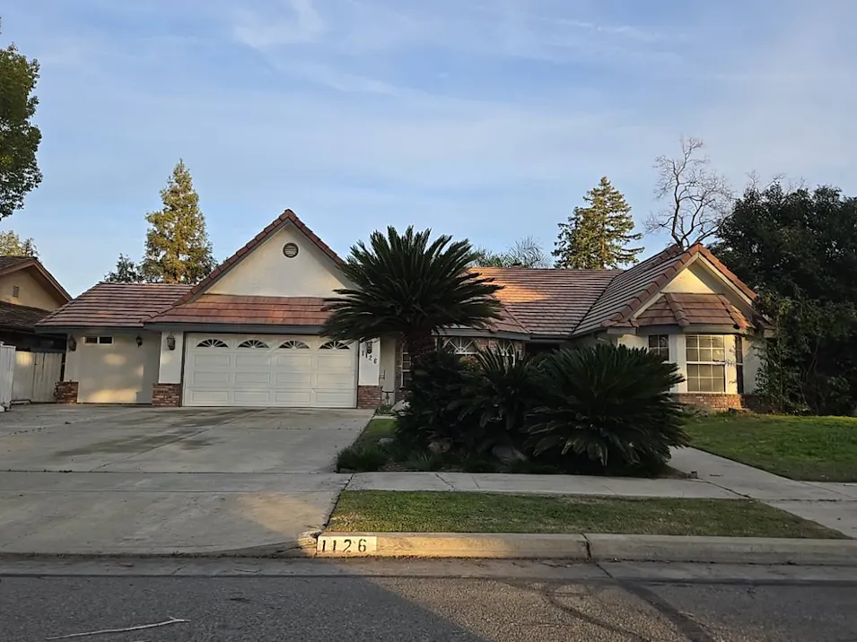 1126 North Linwood Street Visalia, CA 93291, Tulare County