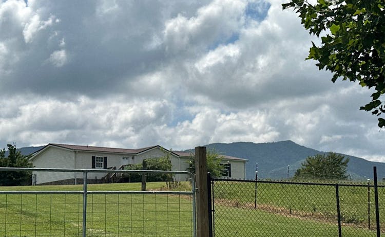 2205 Cedar Creek Road Greeneville, TN 37743, Greene County