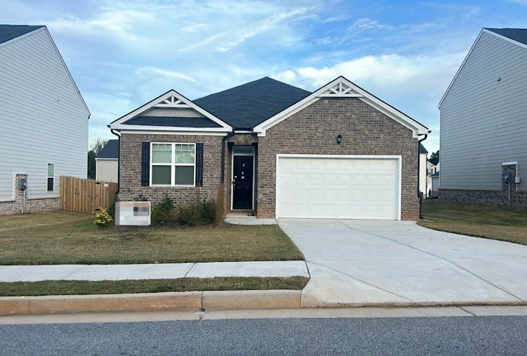 120 Montgomery Dr Stockbridge, GA 30281, Henry County