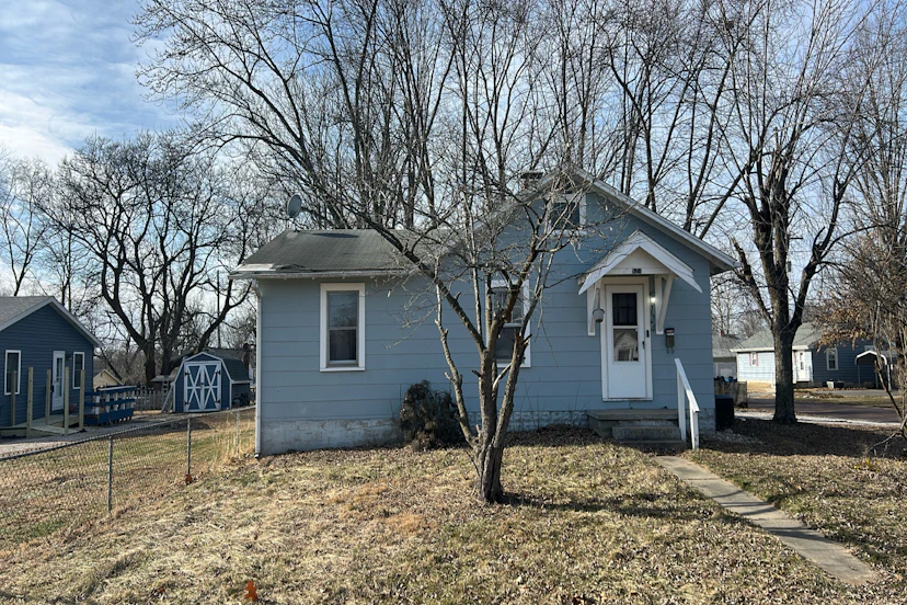 124 Edwards St