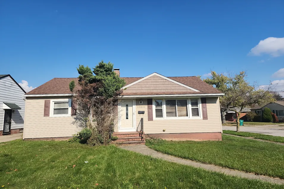 15801 Wingate Rd Maple Heights, OH 44137, Cuyahoga County