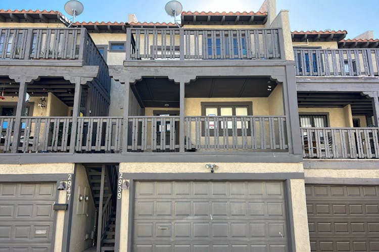 2939 Calle Del Valle Las Vegas, NV 89120, Clark County