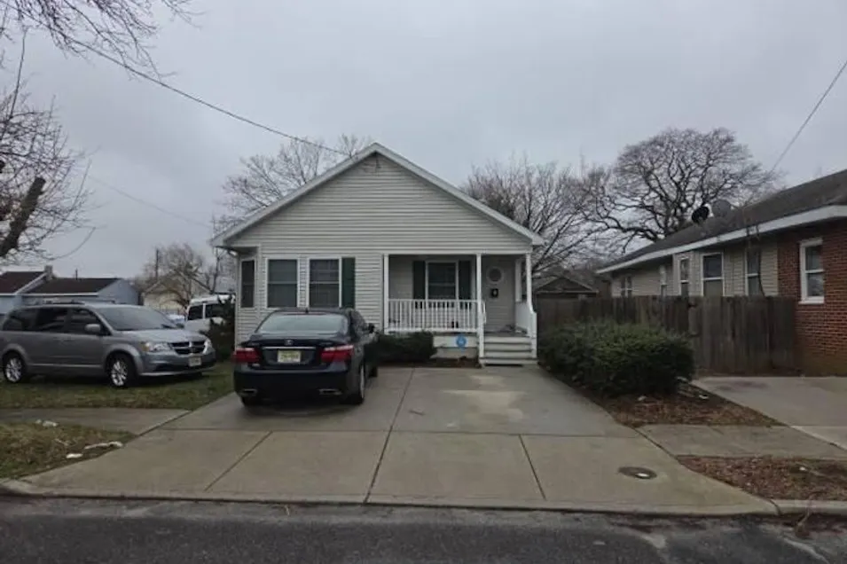 133 W Edgewater Ave Pleasantville, NJ 08232, Atlantic County