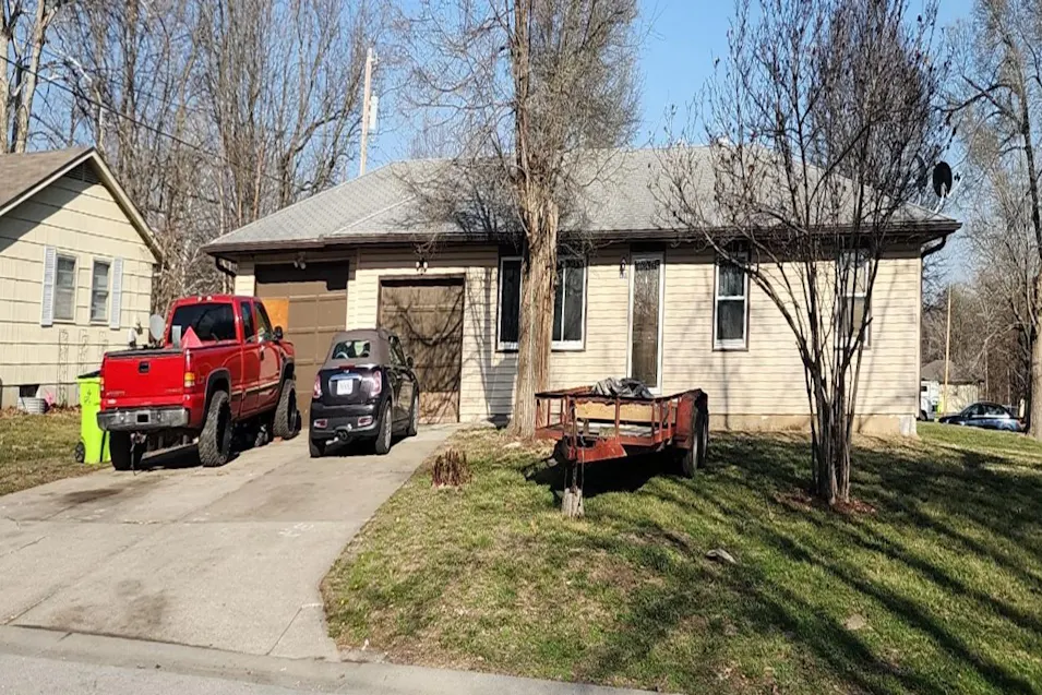 2401 Hillside Dr Harrisonville, MO 64701, Cass County