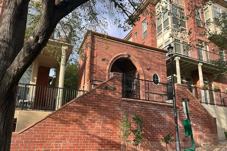 2560 17th St Denver, CO 80211, Denver County