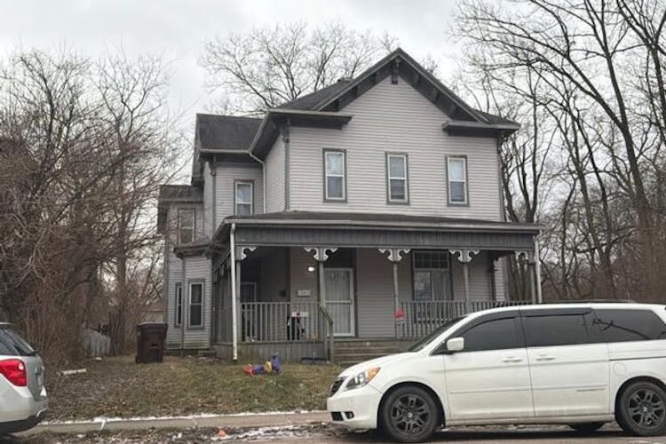 325-325.5 W Pleasant Ave, Unit 2 Springfield, OH 45506, Clark County