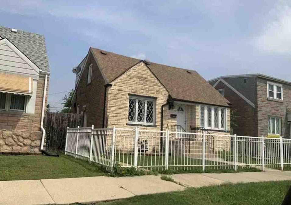 5440 W 64th St Chicago, IL 60638, Cook County