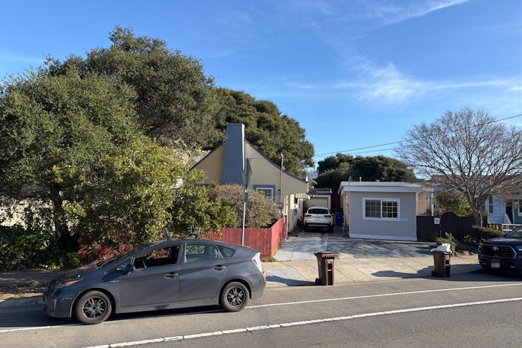 2008 Carlson Blvd Richmond, CA 94804, Contra Costa County