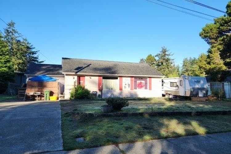 350 Ackerman Avenue Coos Bay, OR 97420, Coos County