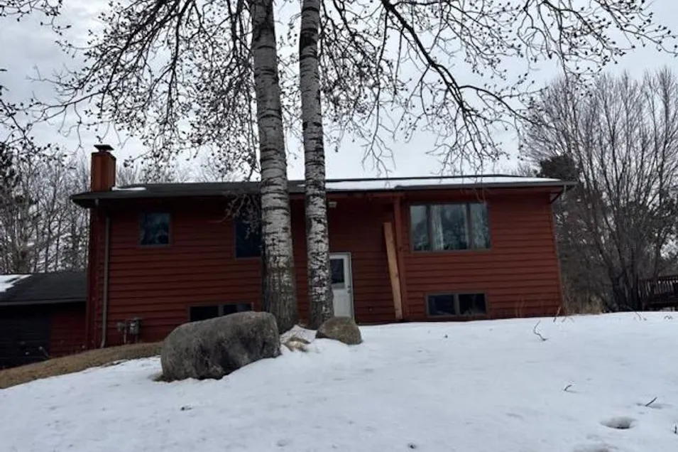 1113 NE 7th Ave Grand Rapids, MN 55744, Itasca County