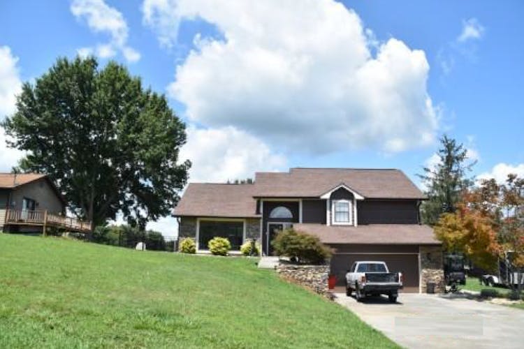 3514 E Atherton Ln Baneberry, TN 37890, Jefferson County