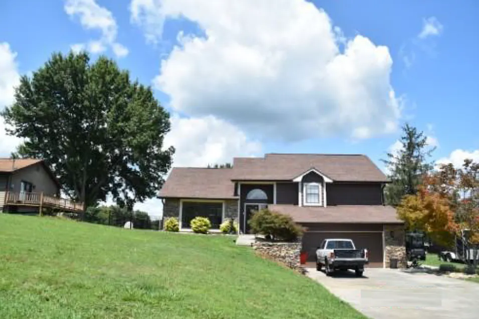 3514 E Atherton Ln Baneberry, TN 37890, Jefferson County