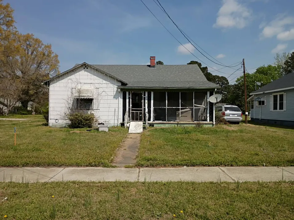 609 E 9th St Scotland Neck, NC 27874, Halifax County