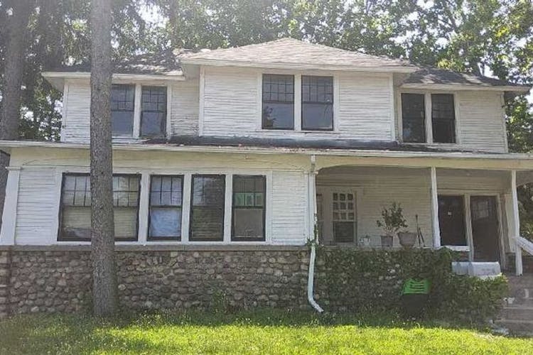 937 Michigan Ave W Battle Creek, MI 49037, Calhoun County